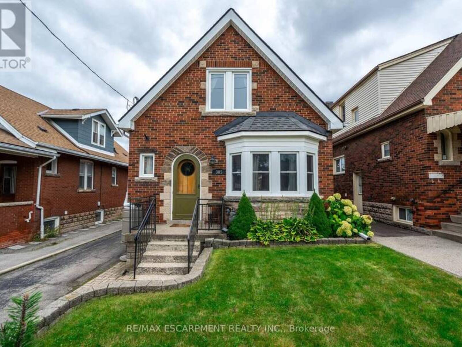 305 WEXFORD AVENUE S, Hamilton, Ontario L8K 2P4