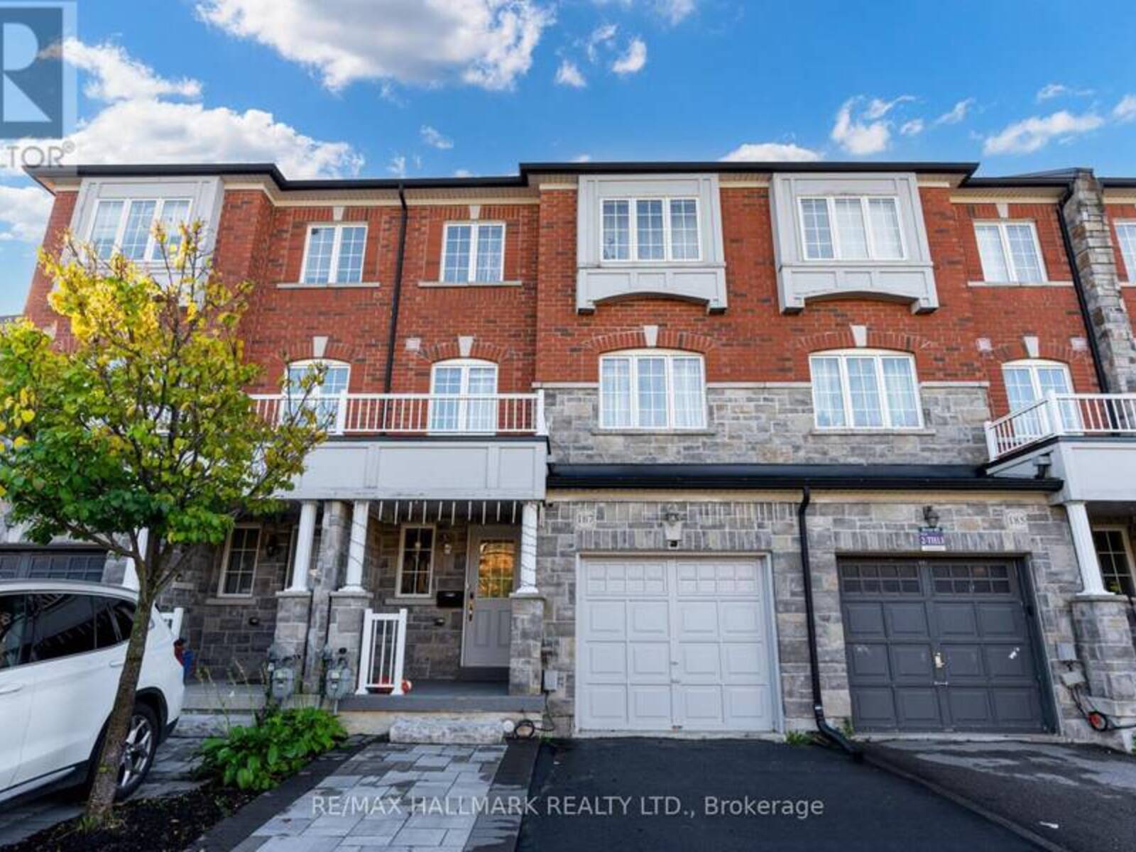 187 HAWKVIEW BOULEVARD, Vaughan, Ontario L4H 3S5