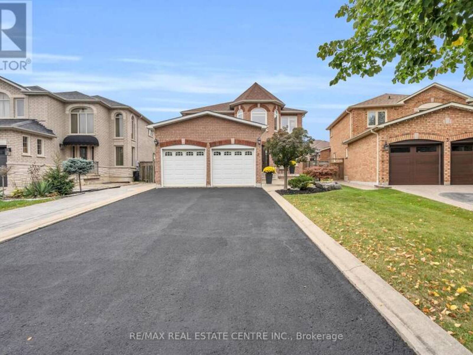 5 CORNERSTONE COURT, Caledon, Ontario L7E 1T4