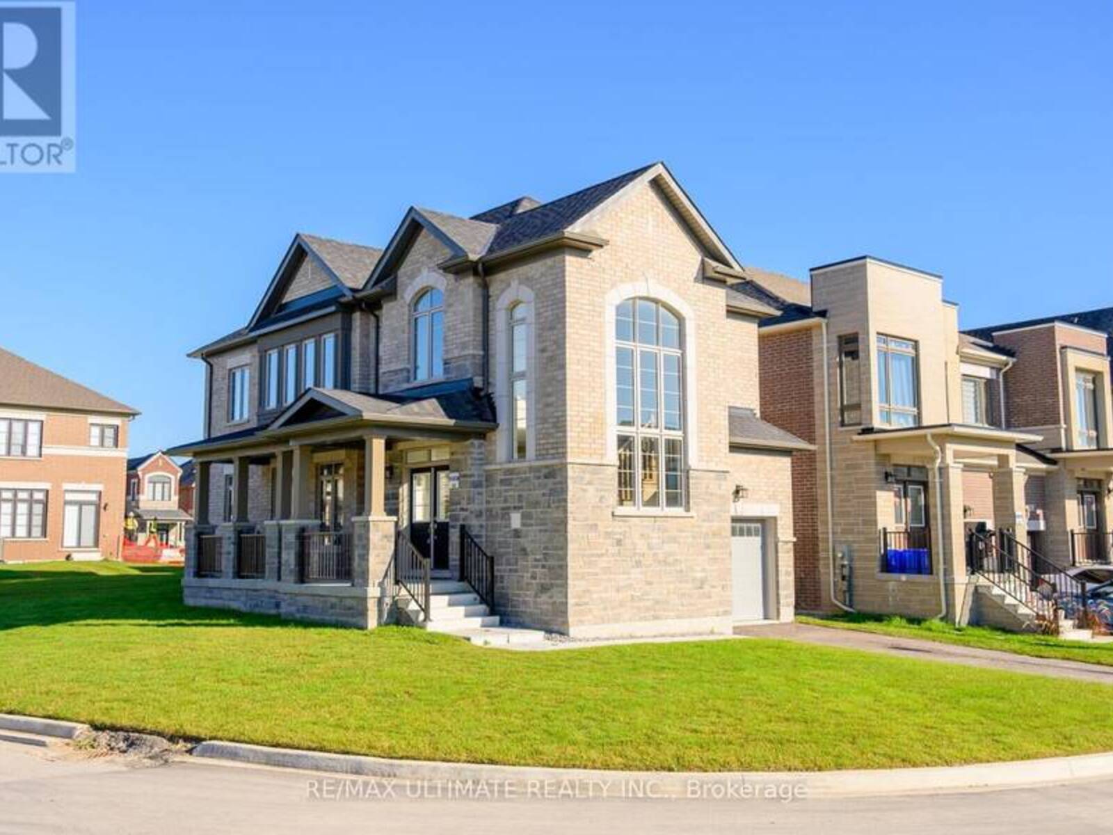 2 ARMILIA PLACE, Whitby, Ontario L1P 0N9