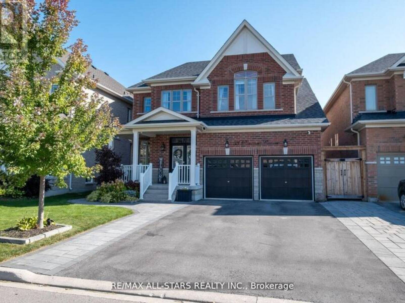 33 ROMANELLI CRESCENT, Bradford West Gwillimbury, Ontario L3Z 0X7