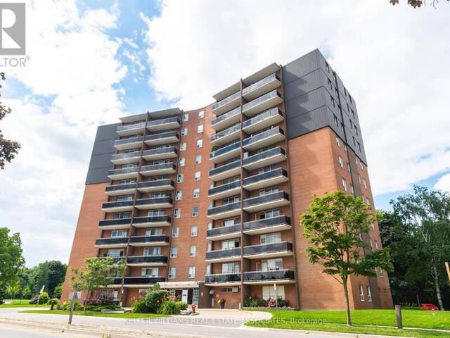 802 - 3145 QUEEN FREDERICA DRIVE Mississauga Ontario, L4Y 3A7