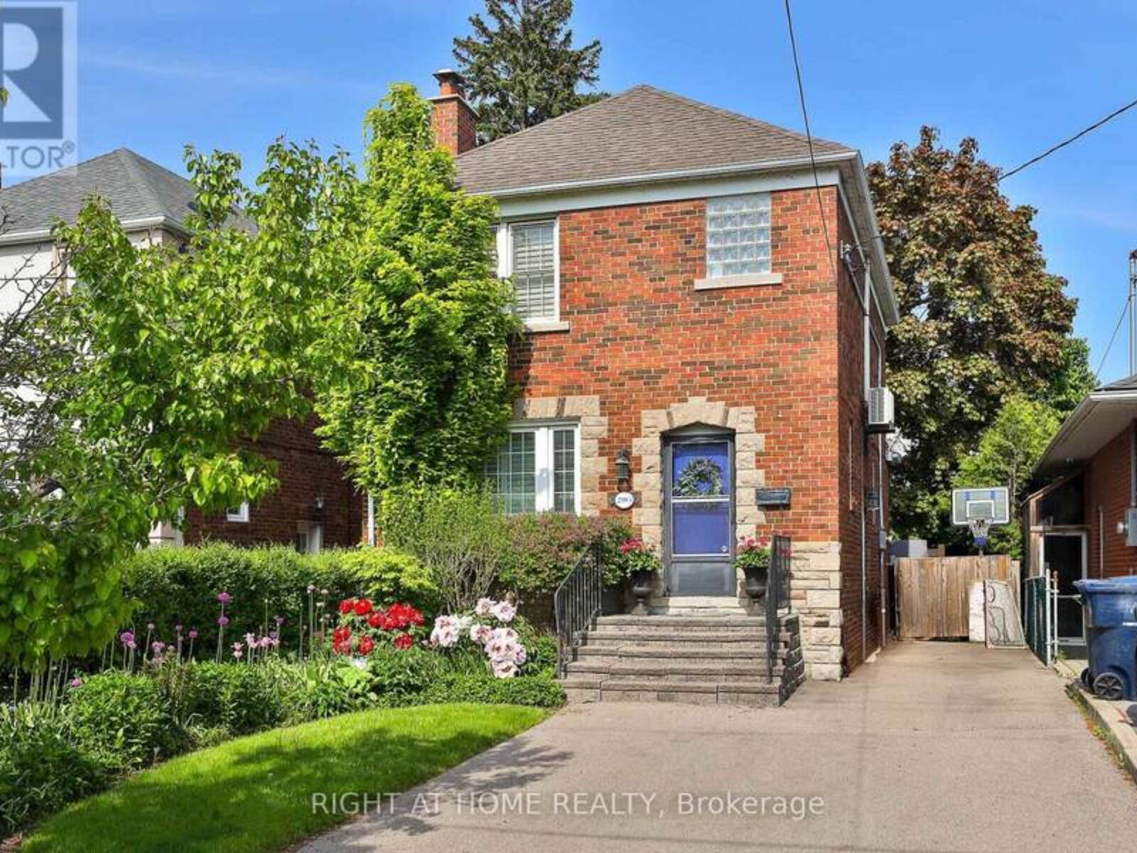 2103 AVENUE ROAD, Toronto , Ontario M5M 4A9