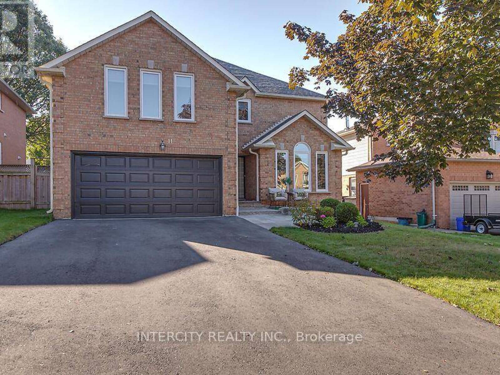 11 RAIFORD STREET, Aurora, Ontario L4G 6J2