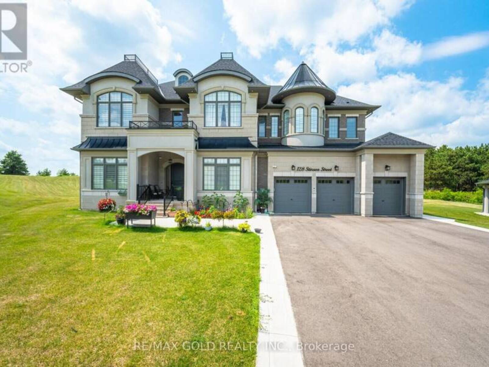 128 STINSON STREET, Caledon, Ontario L7E 3N5