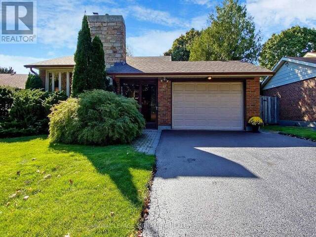 26 RAVENCLIFF CRESCENT Toronto Ontario, M1T 1R8