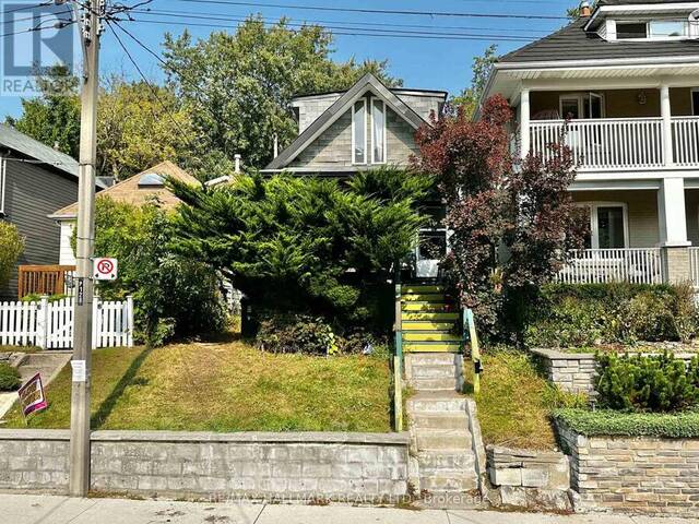 128 DUVERNET AVENUE Toronto Ontario, M4E 1V4