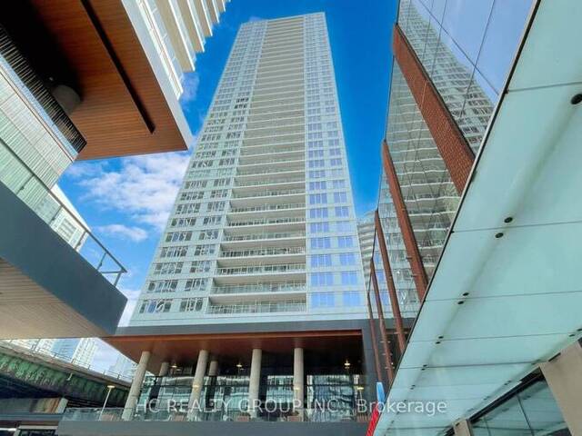 3808 - 17 BATHURST STREET Toronto Ontario, M5V 0N1