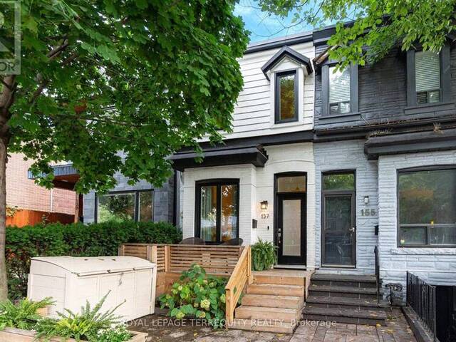 157 CLAREMONT STREET Toronto Ontario, M6J 2M7