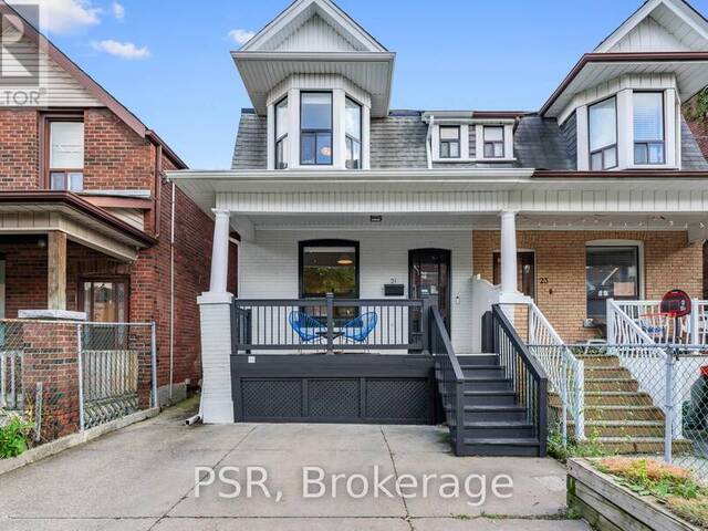 21 BURNFIELD AVENUE Toronto Ontario, M6G 1Y4