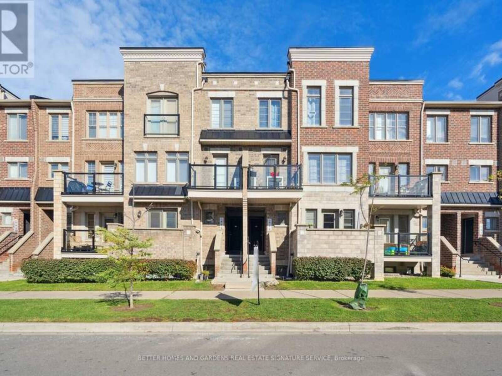 95 - 100 PARROTTA DRIVE, Toronto , Ontario M9M 0G1