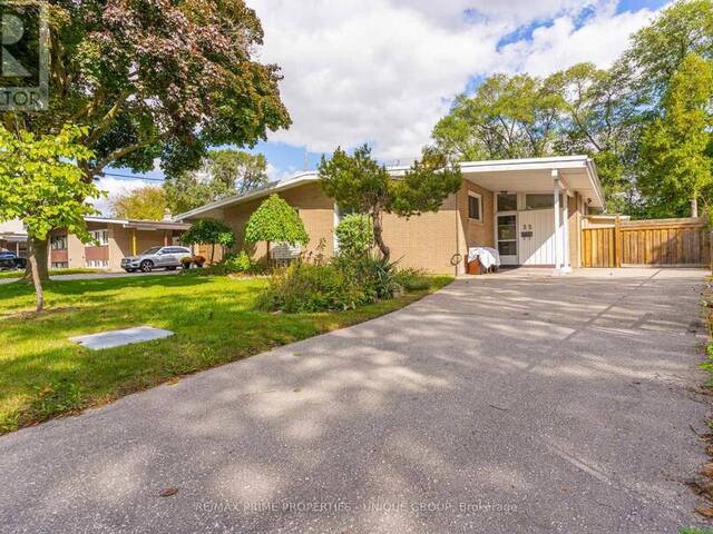 32 PYNFORD CRESCENT Toronto Ontario, M3A 1W8