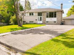 32 KING RICHARD COURT Markham Ontario, L3P 1M1