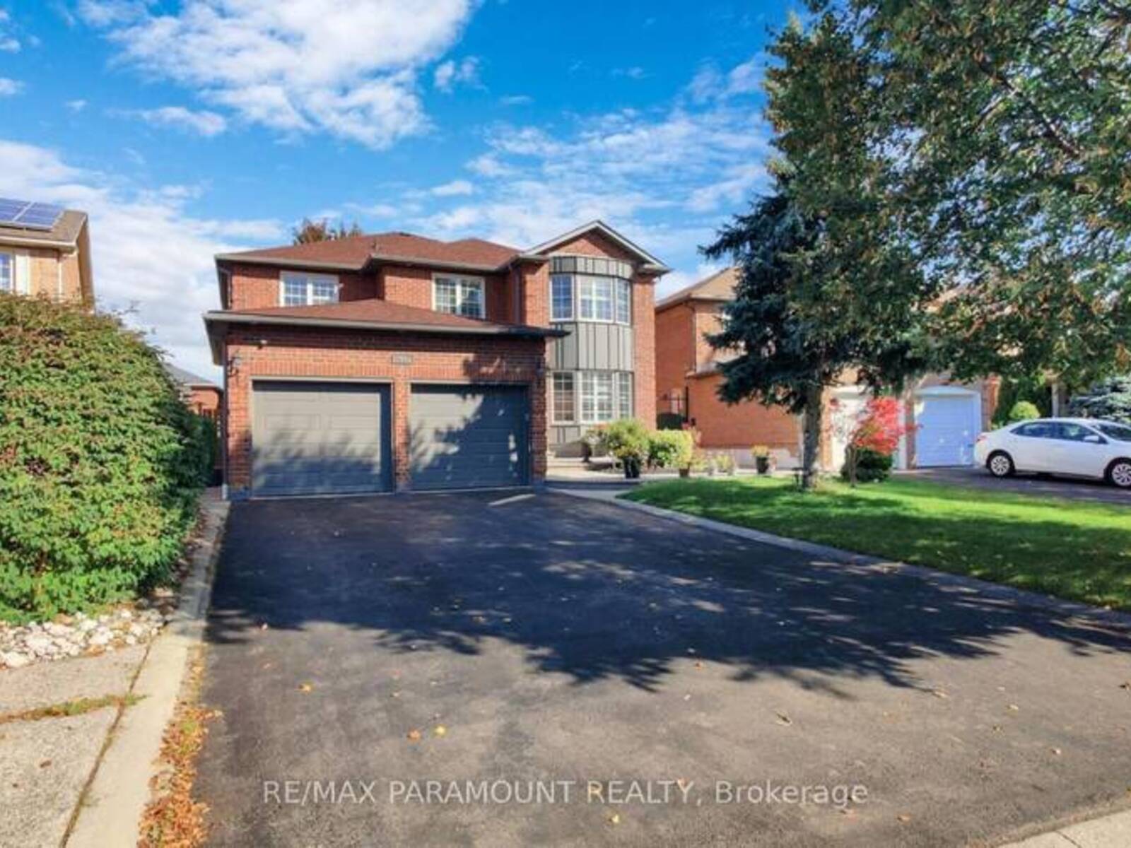 3960 CHADBURN CRESCENT, Mississauga, Ontario L5L 3X4