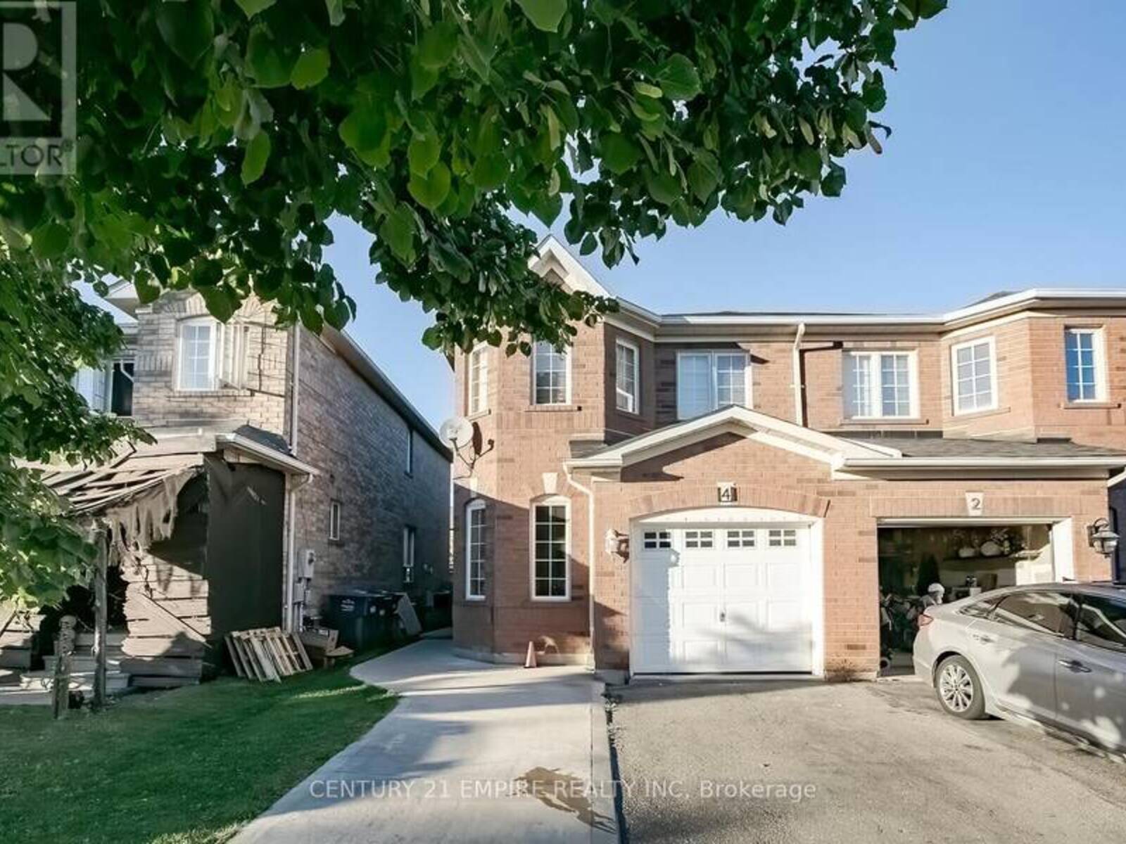 4 LAKE LOUISE DRIVE, Brampton, Ontario L6X 4W7