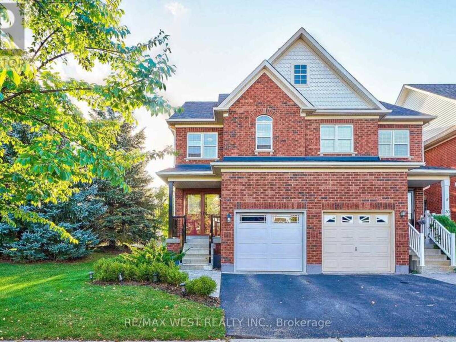 32 PASCOE DRIVE W, Markham , Ontario L6B 1C4