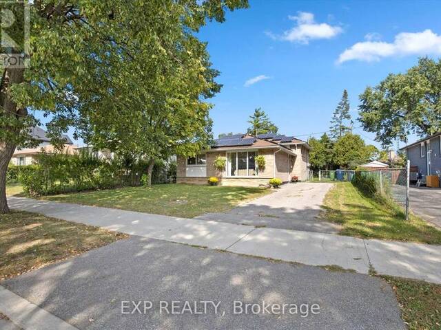 27 BLACKBUSH DRIVE Toronto Ontario, M9V 3N8