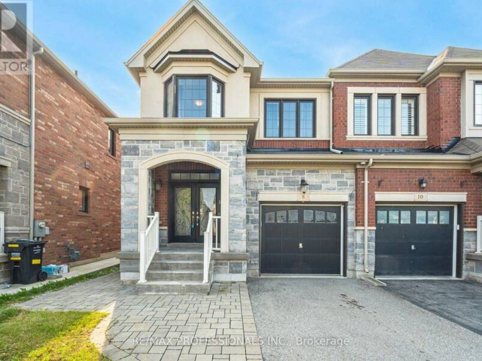 8 ANDRETTI CRESCENT, Brampton, Ontario L6X 5G7