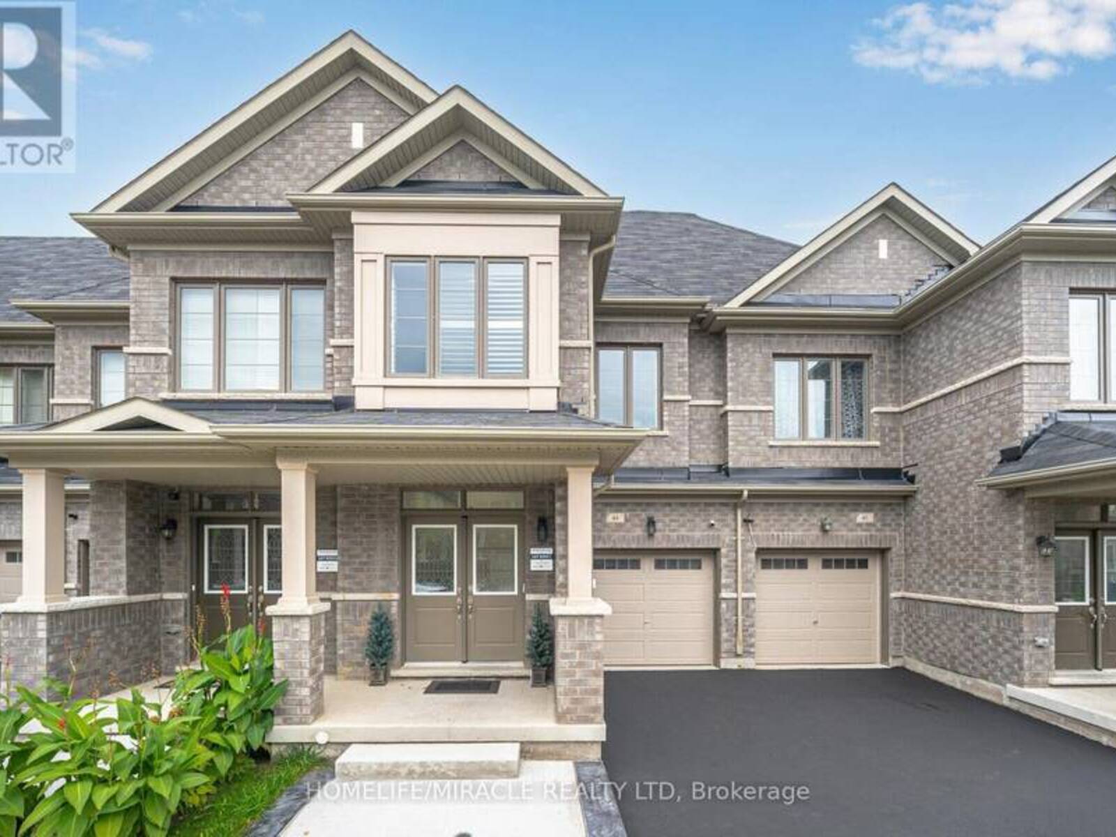 44 ADVENTURA ROAD, Brampton, Ontario L7A 5A7