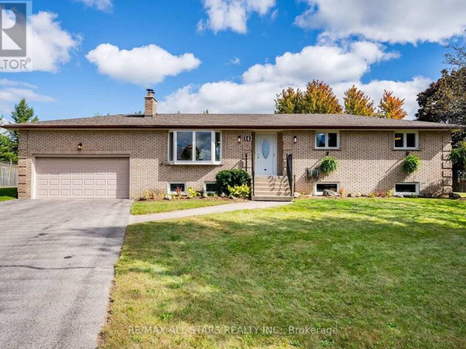 14 KIRTON COURT, Uxbridge, Ontario L9P 1R1