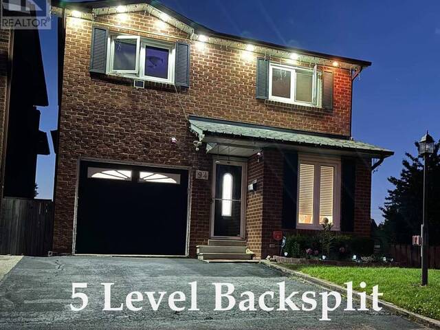 94 FLAMINGO CRESCENT Brampton Ontario, L6T 2G7