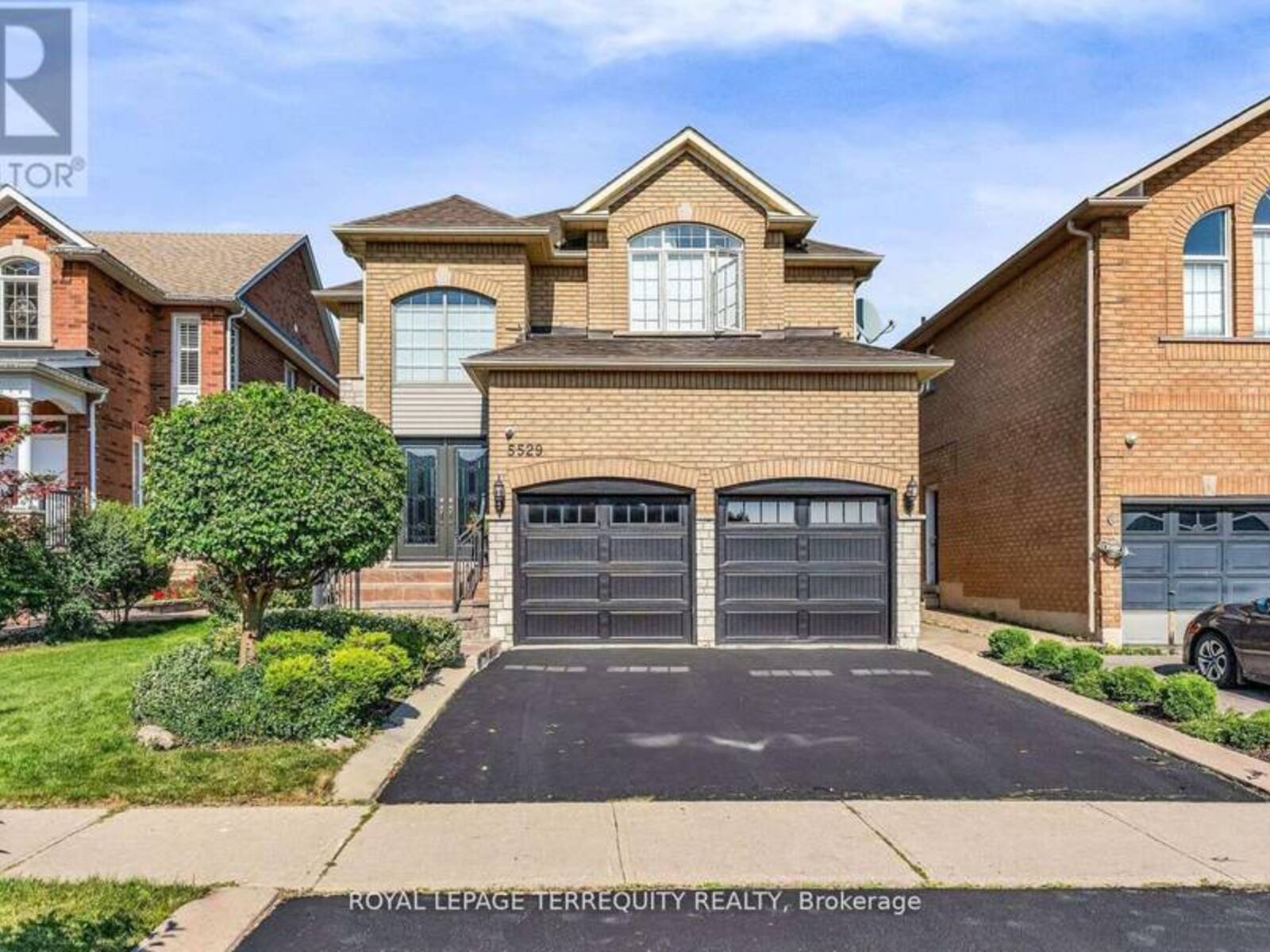 5529 HEATHERLEIGH AVENUE, Mississauga, Ontario L5V 2L4