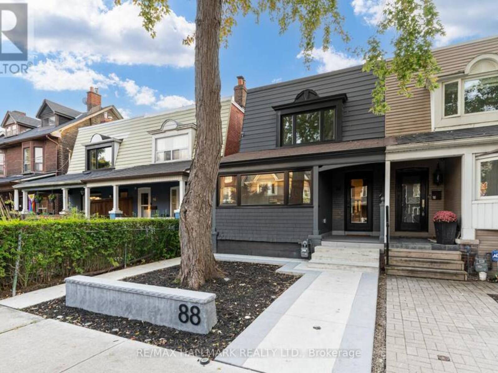 88 GREENWOOD AVENUE, Toronto , Ontario M4L 2P6