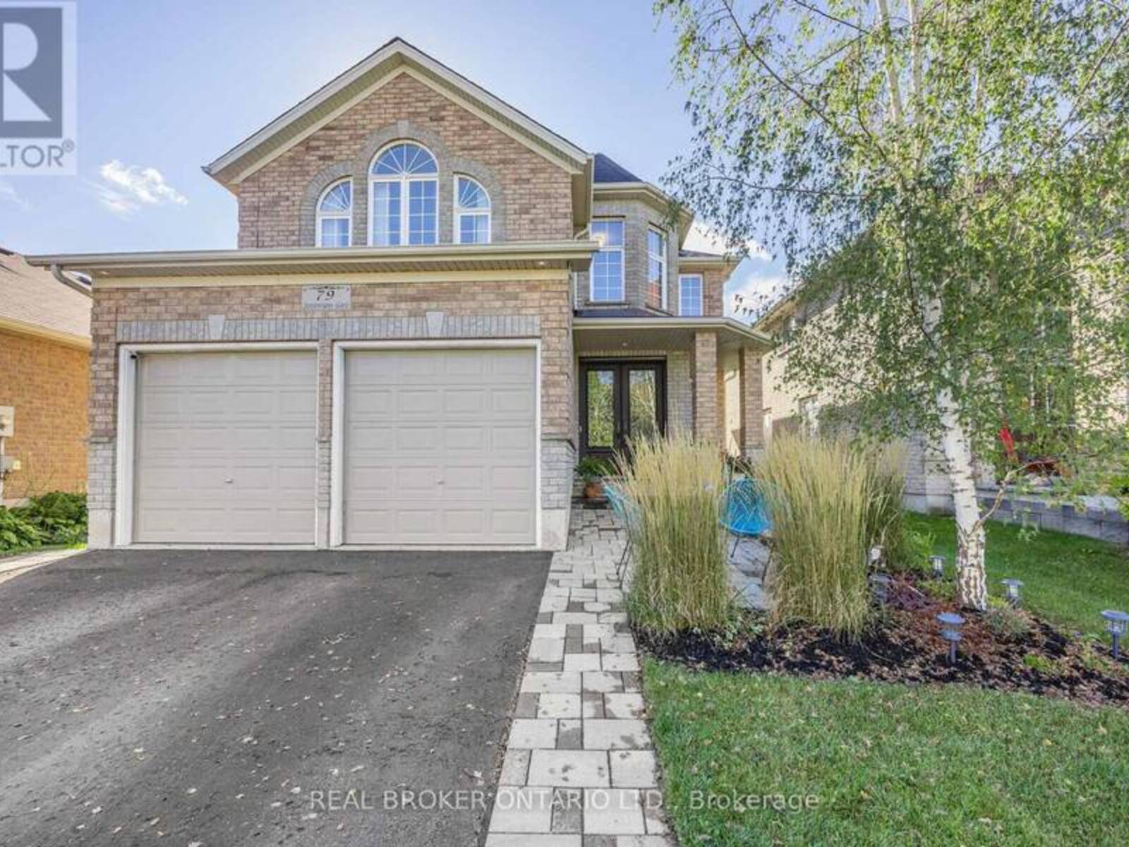 79 SOVEREIGN'S GATE, Barrie , Ontario L4N 0Y9