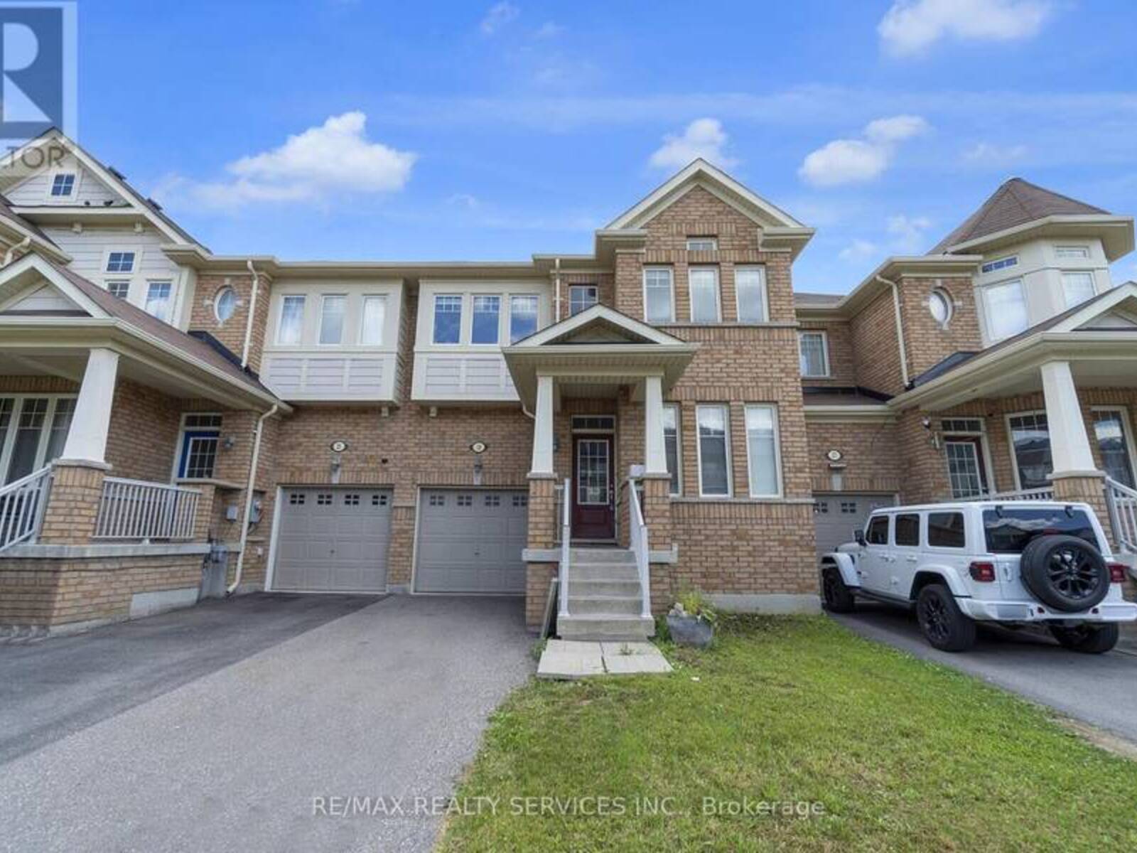 19 SKY HARBOUR DRIVE, Brampton, Ontario L6Y 0V6