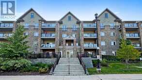 103 - 45 FERNDALE DRIVE S | Barrie Ontario | Slide Image Four