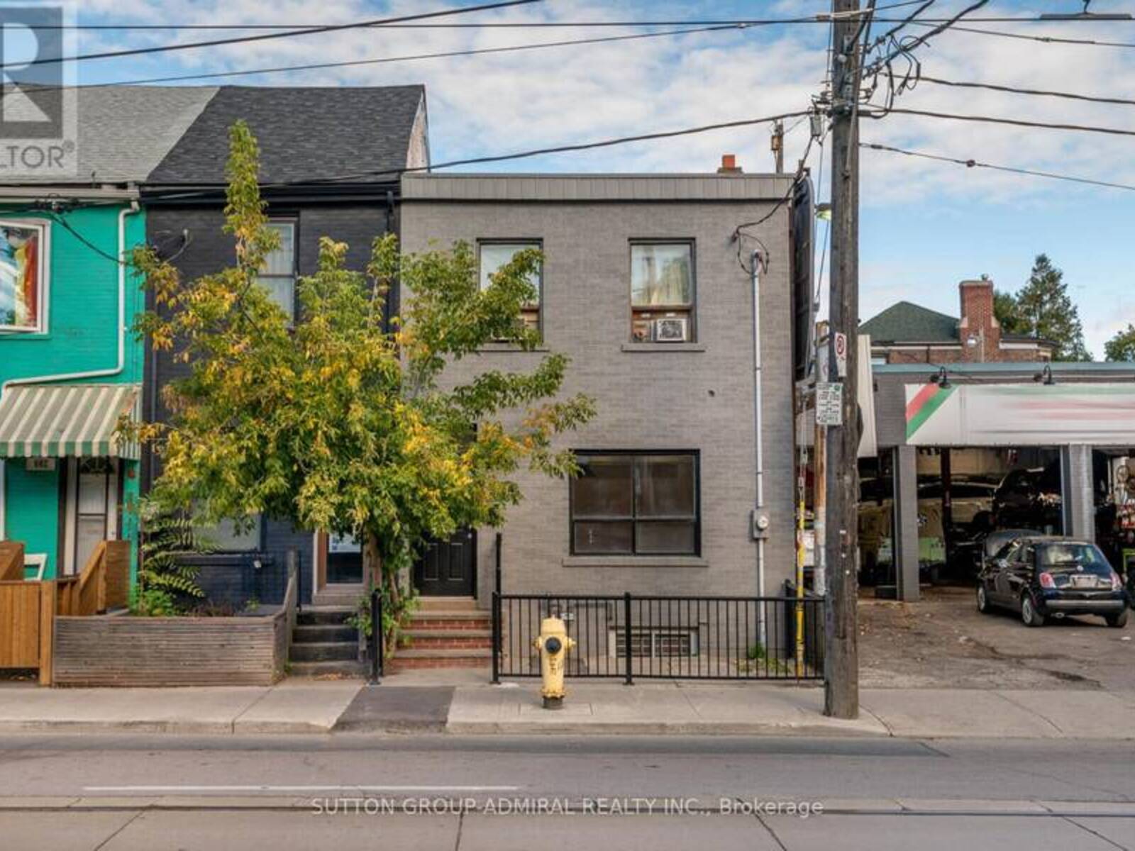 658 DUNDAS STREET W, Toronto, Ontario M5T 1H9