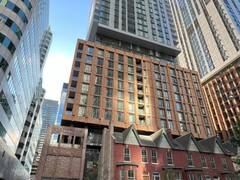 806 - 8 WIDMER STREET Toronto Ontario, M5V 2E7