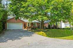 14 HI VIEW DRIVE | East Gwillimbury Ontario | Slide Image Four