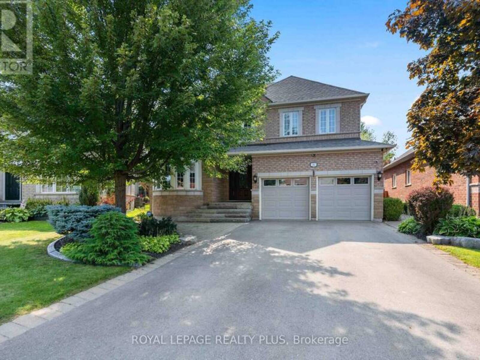 11 TREEVIEW CRESCENT, Caledon, Ontario L7C 1E2