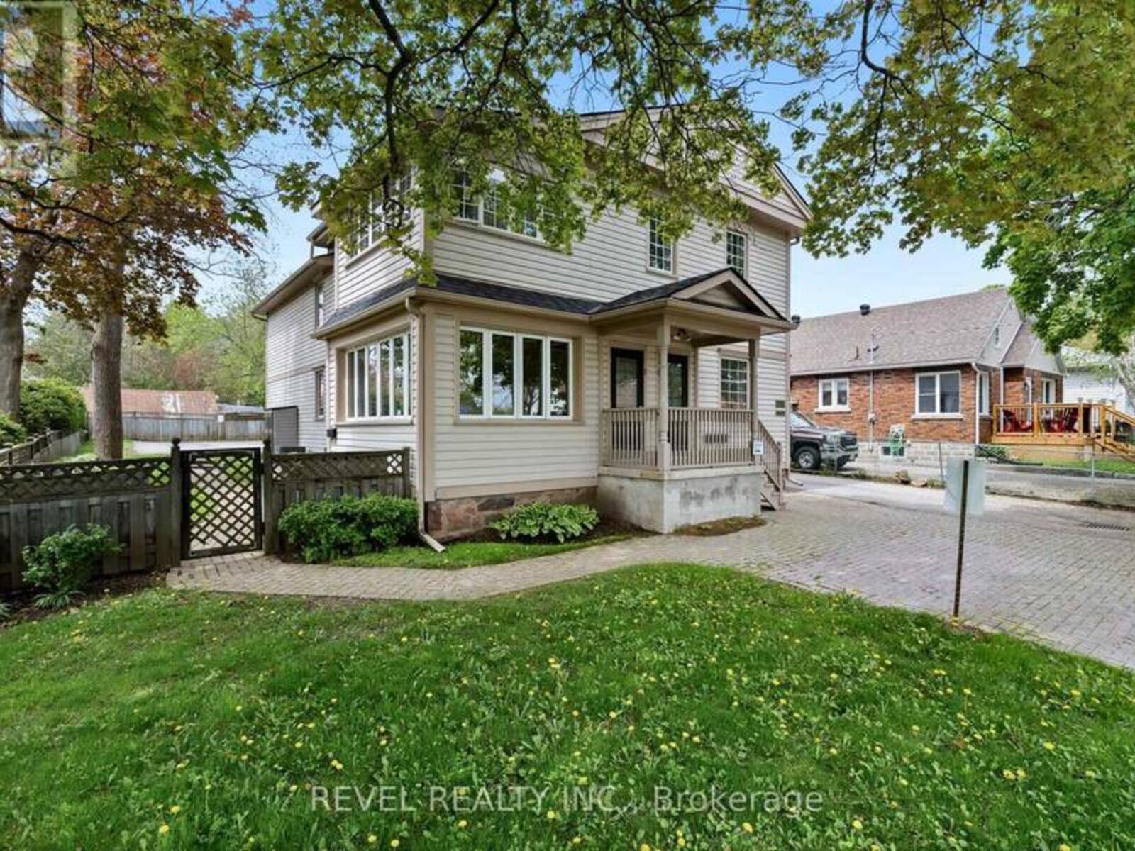 31 FREDERICK STREET, Orillia, Ontario L3V 5W5