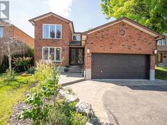 18 ESPOSITO COURT Toronto Ontario, M9C 5H6