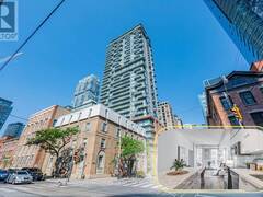 1205 - 126 SIMCOE STREET Toronto Ontario, M5H 4E6