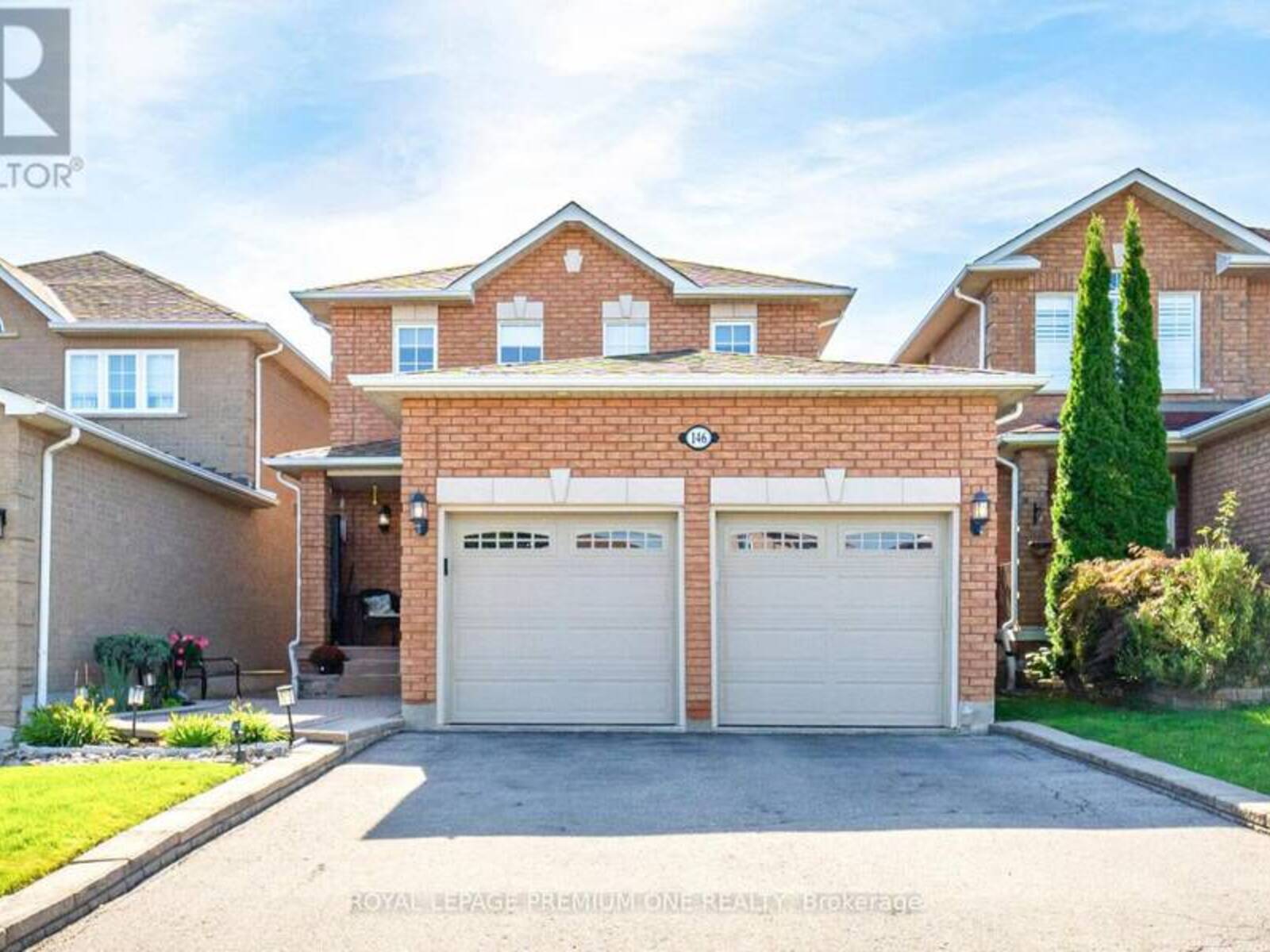 146 COLOMBO CRESCENT, Vaughan, Ontario L6A 2T8