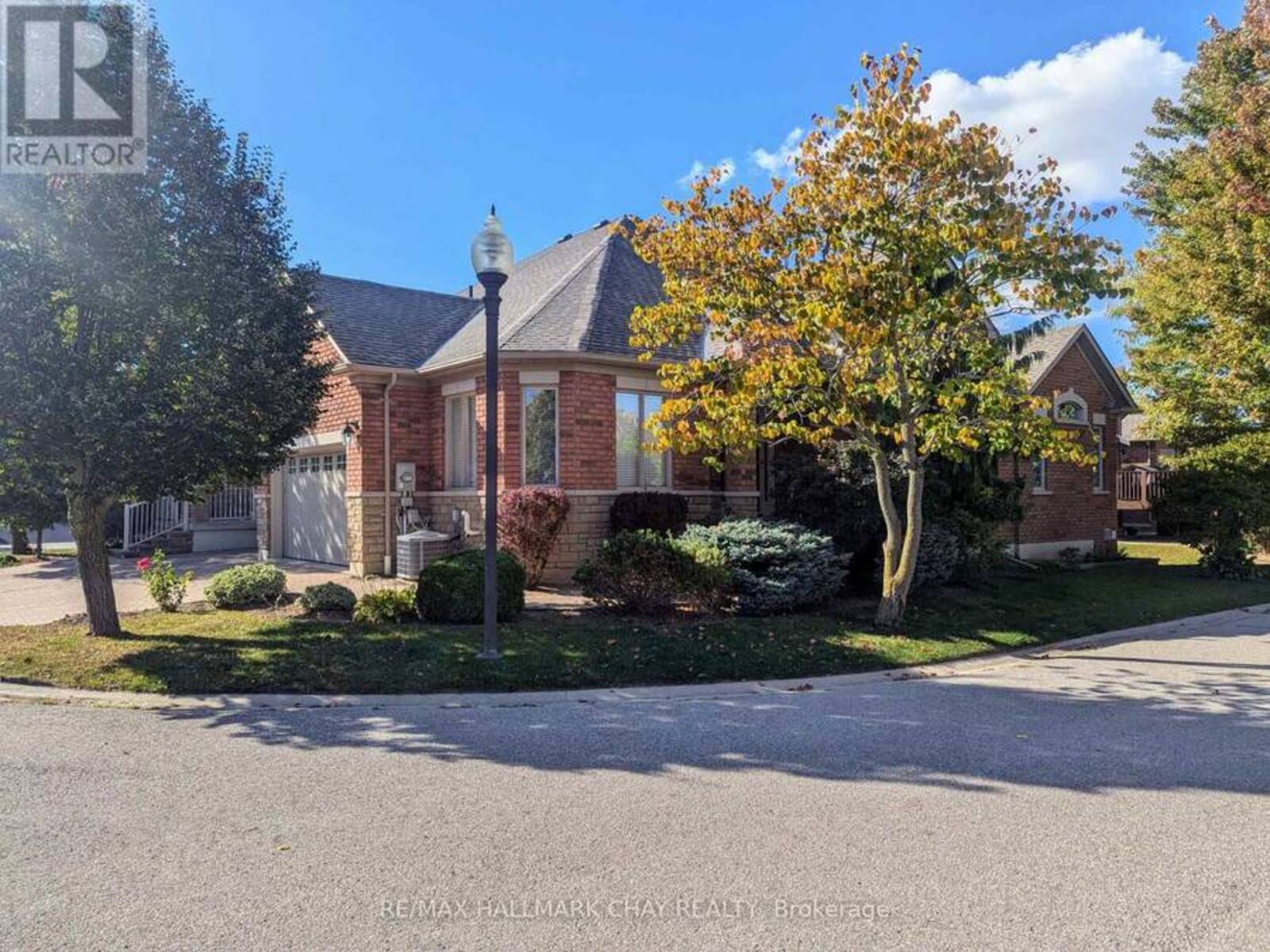 17 ARTISAN LANE, New Tecumseth, Ontario L9R 2E3