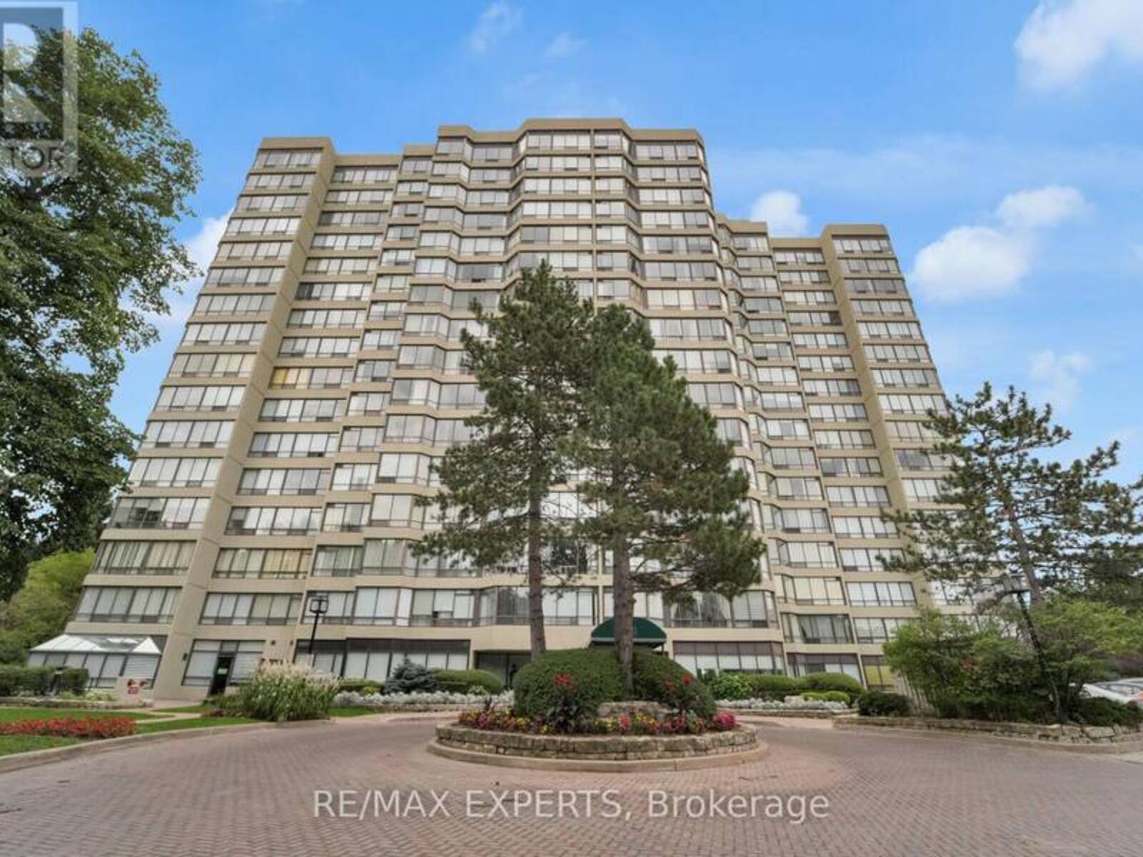 1401 - 26 HANOVER ROAD, Brampton, Ontario L6S 4T2