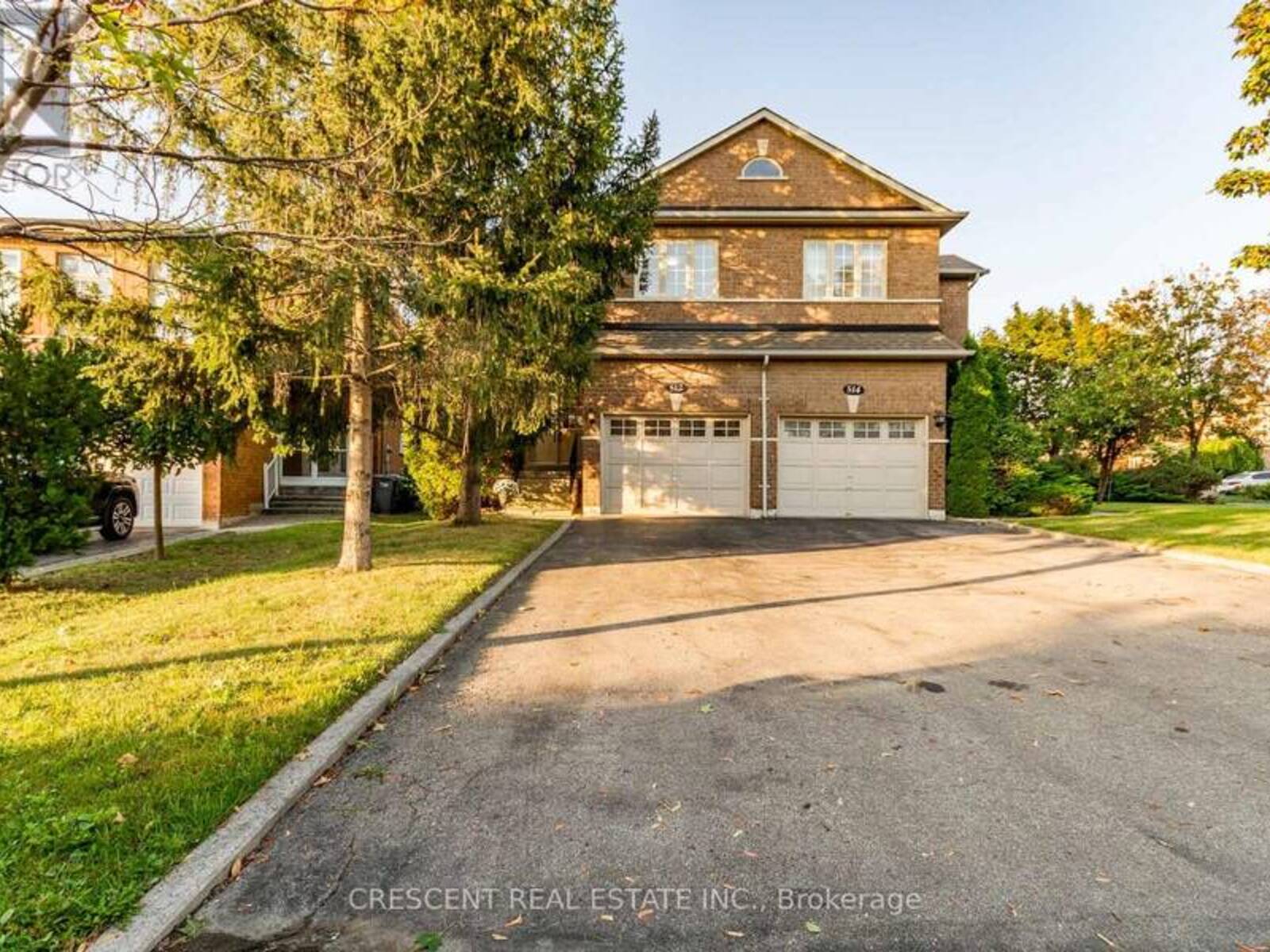 512 COTTAGERS GREEN DRIVE, Mississauga, Ontario L5B 4J3