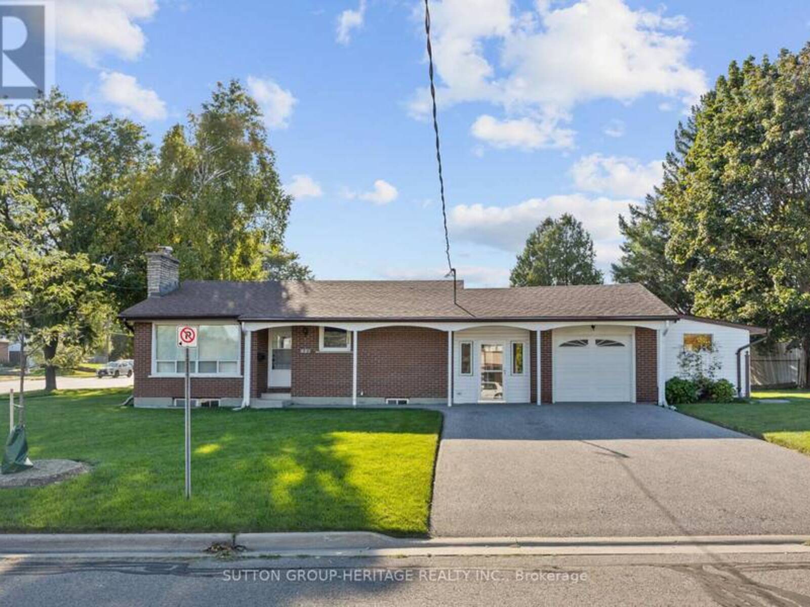 921 FLORELL DRIVE, Oshawa, Ontario L1H 6W3