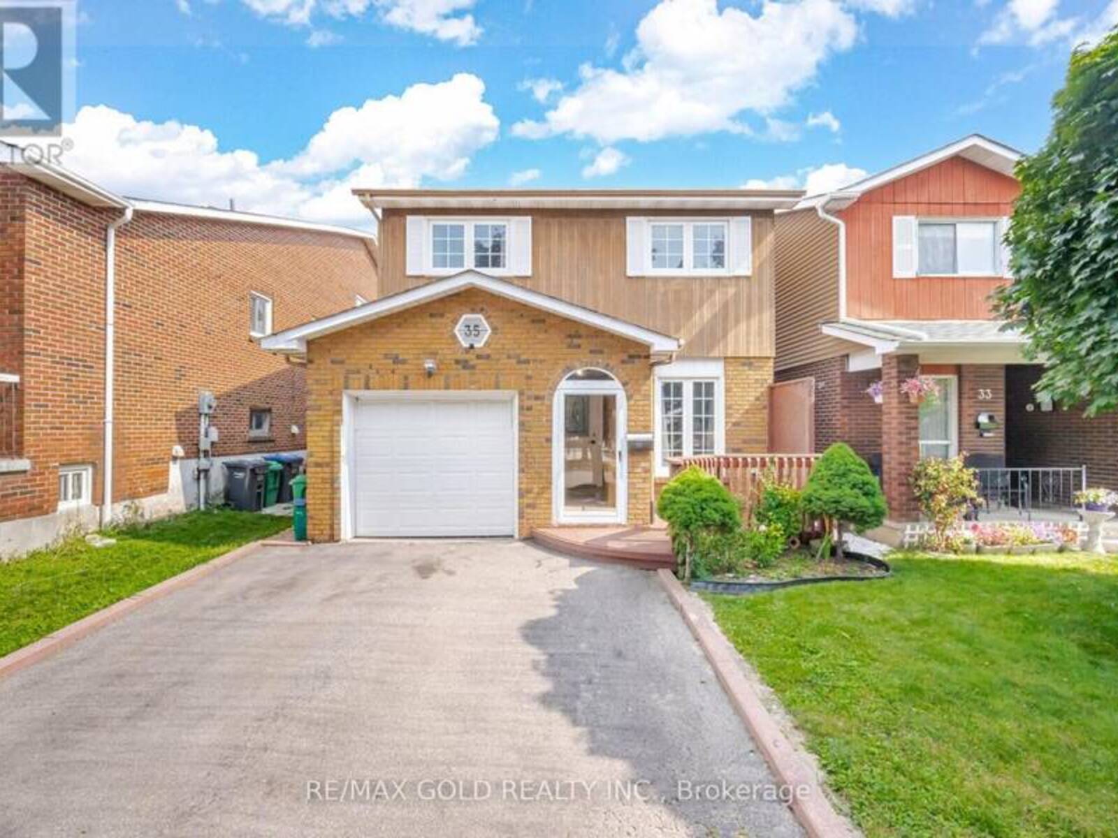 35 PLUTO DRIVE, Brampton, Ontario L6V 3V2