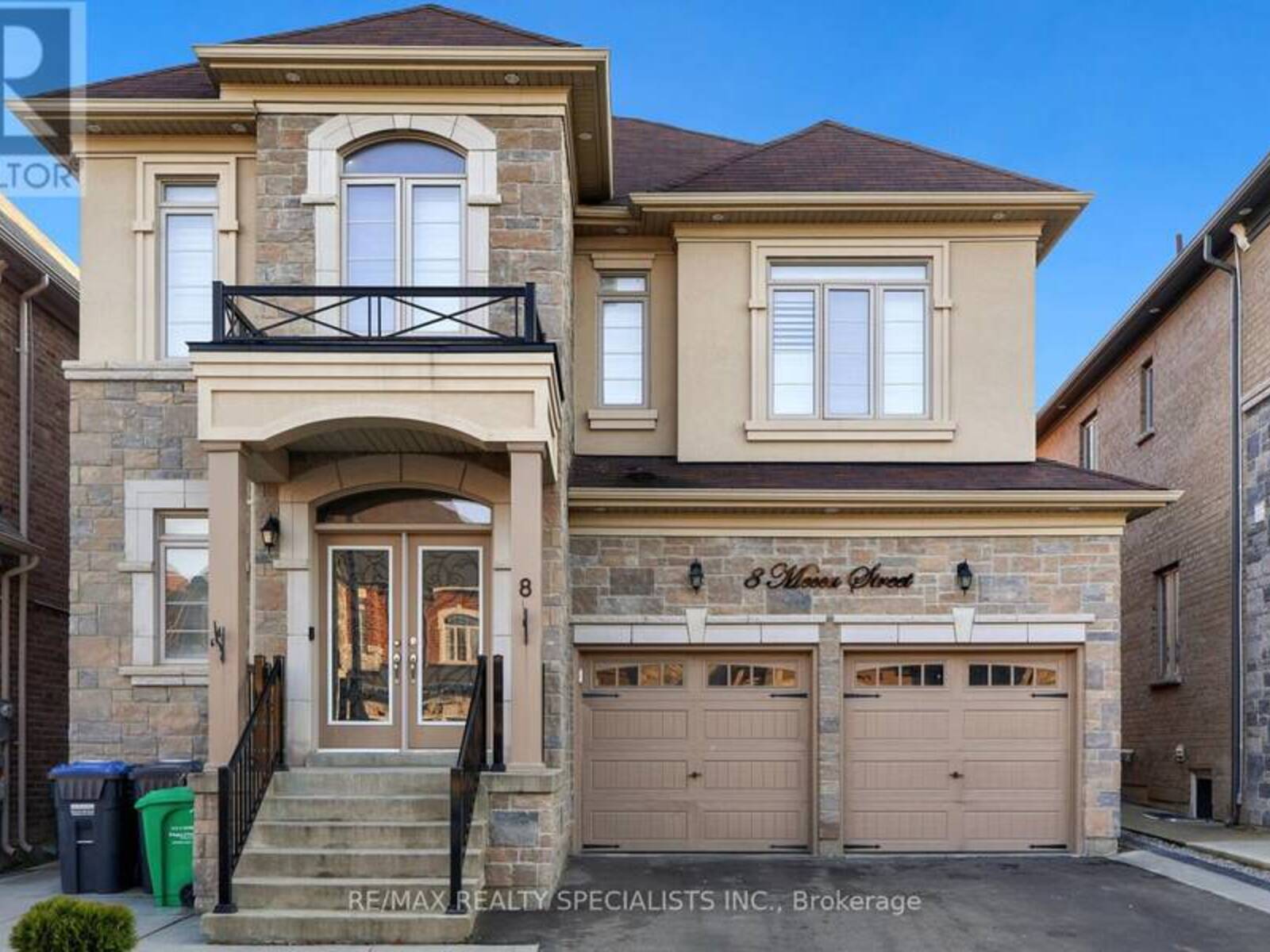 8 MECCA STREET E, Brampton, Ontario L6P 4K2