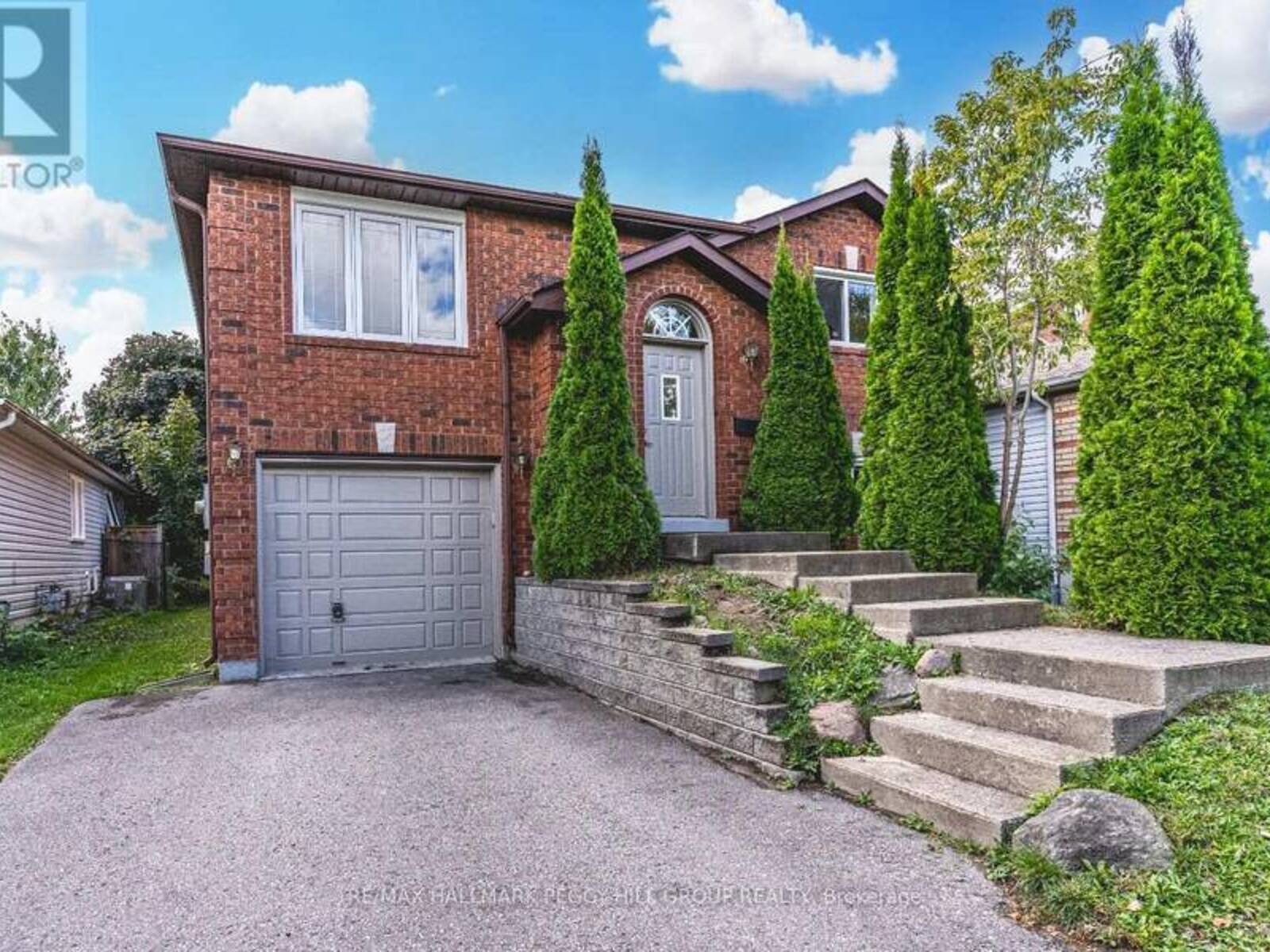 61 ARTHUR AVENUE, Barrie, Ontario L4M 6H5