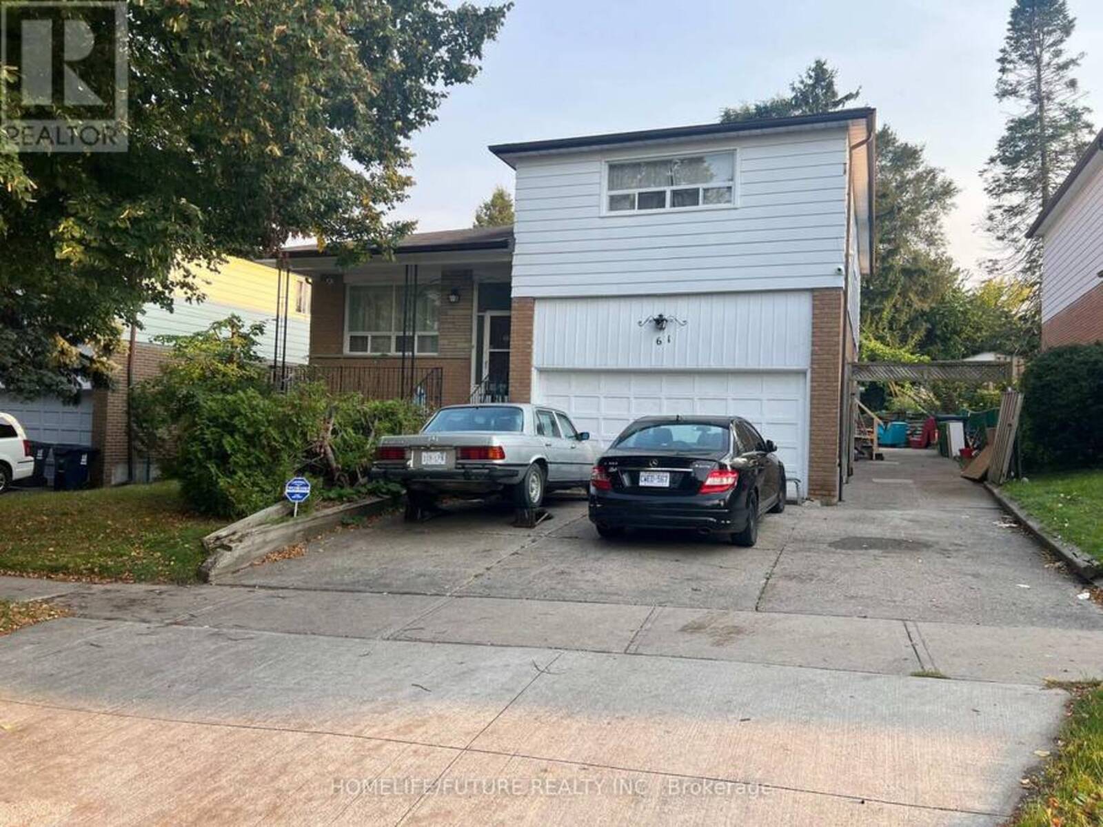 61 SHOREDALE DRIVE, Toronto, Ontario M1G 3T1