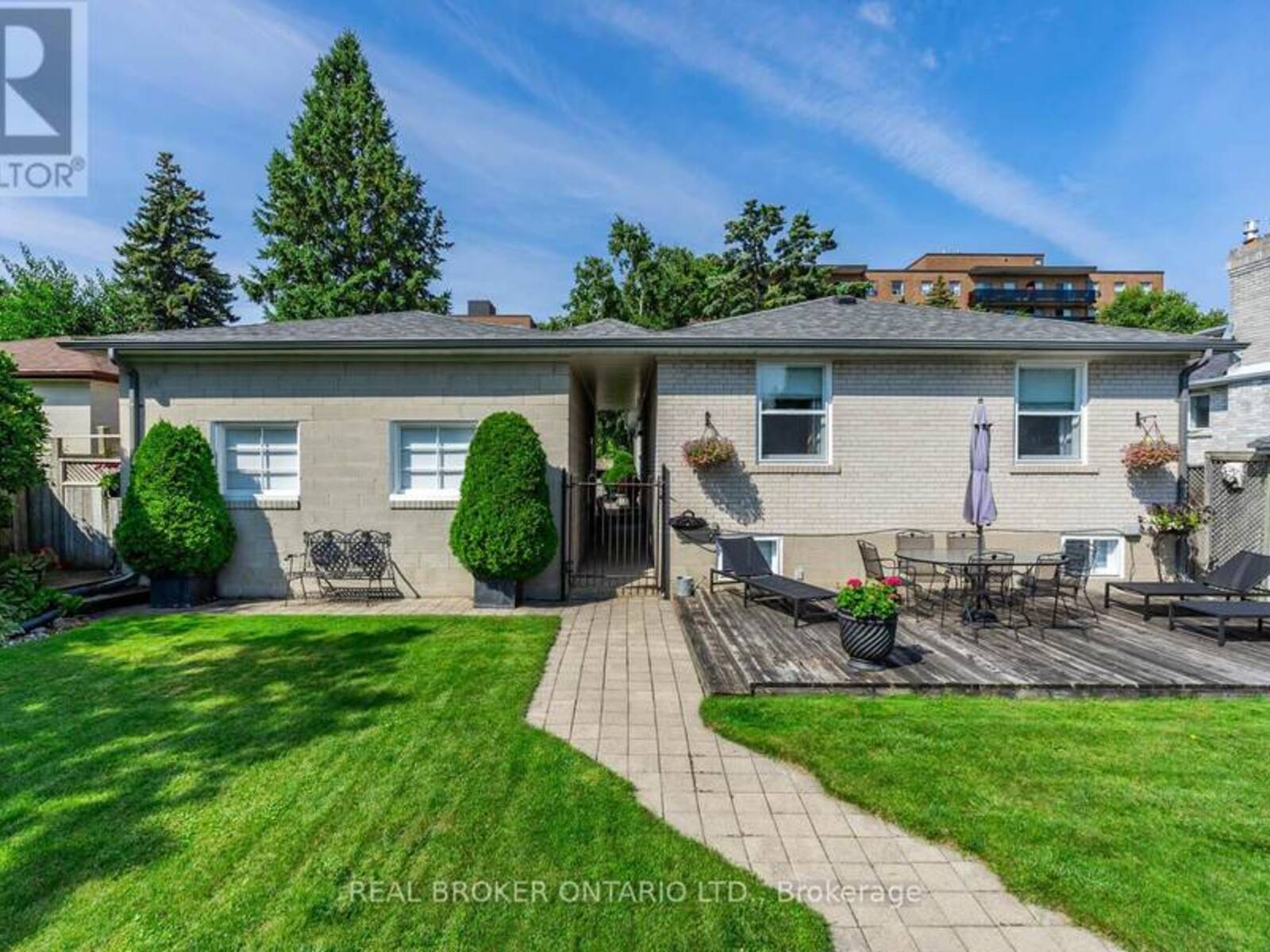 143 DUDLEY AVENUE, Markham, Ontario L3T 2E5