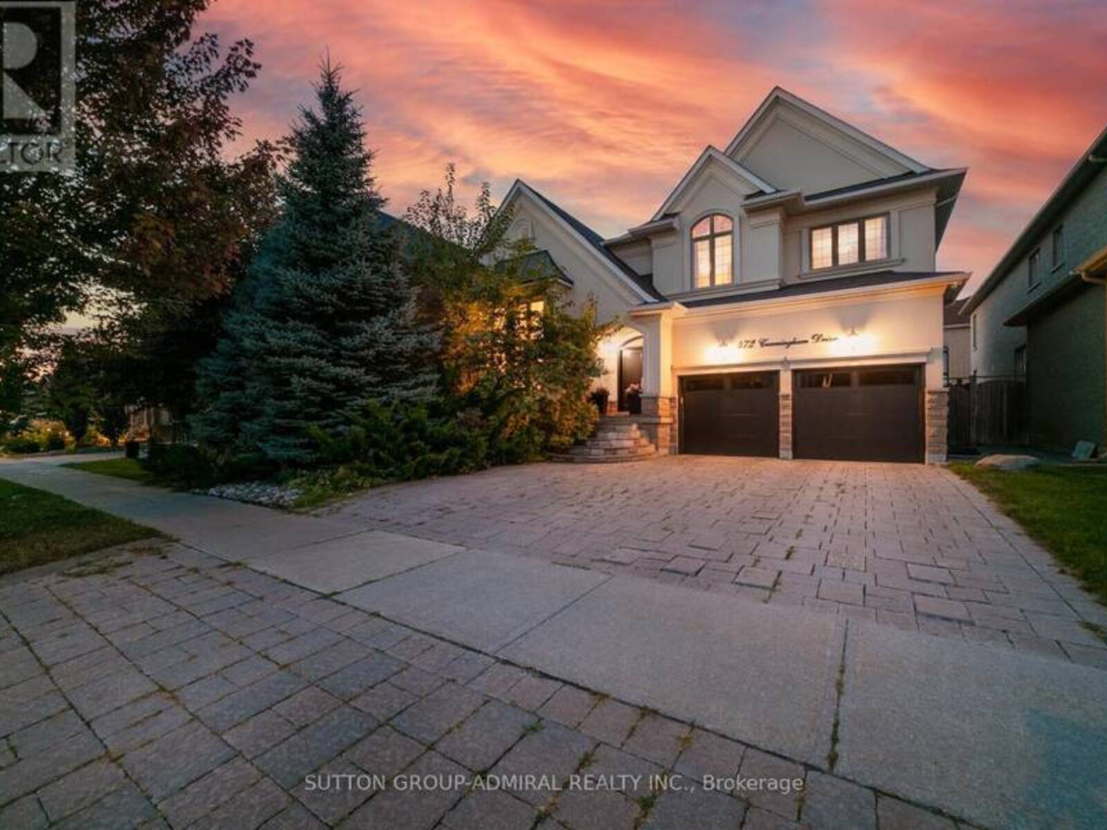 472 CUNNINGHAM DRIVE, Vaughan, Ontario L6A 0A8