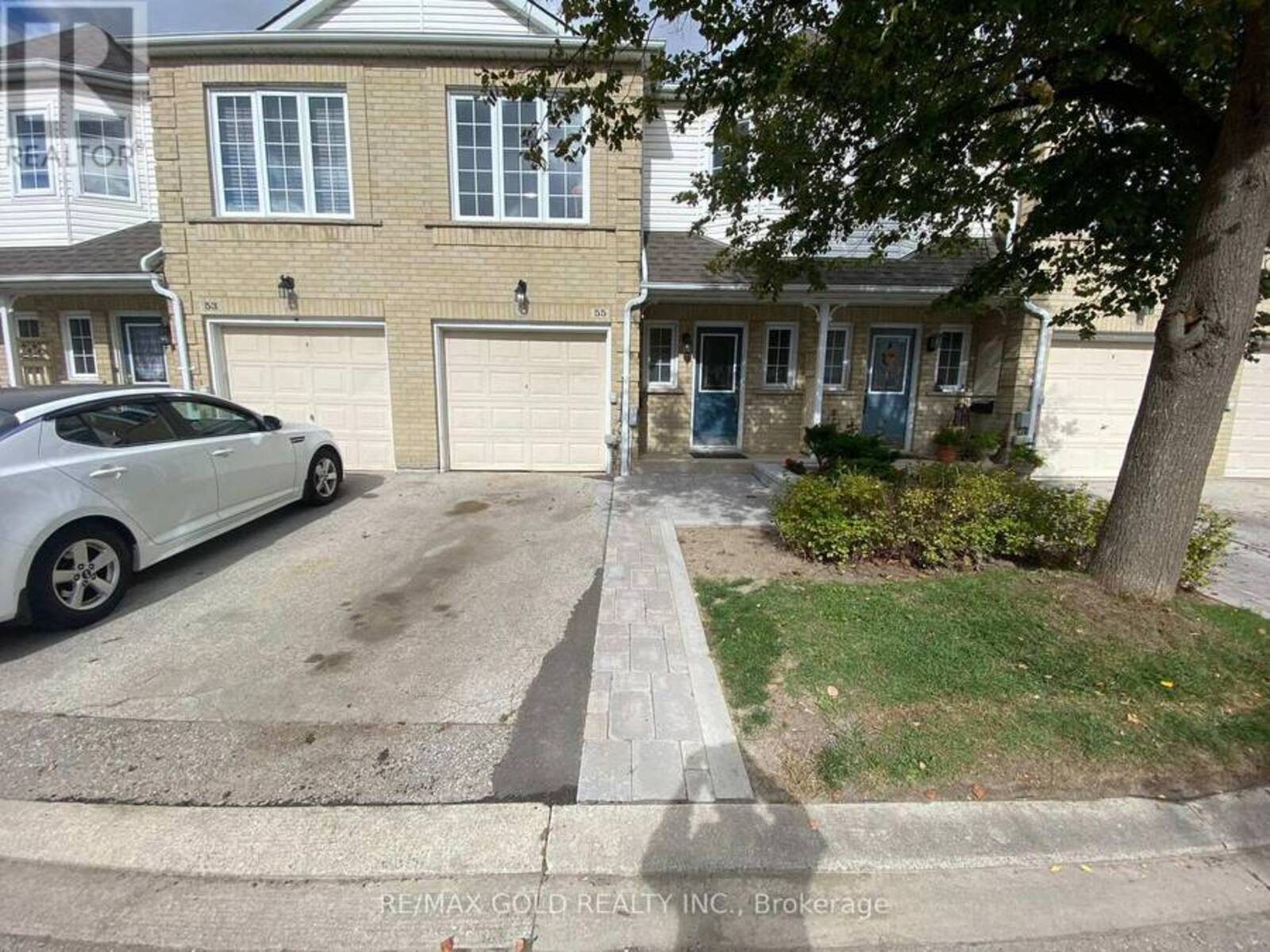 28 - 55 HARTNELL SQUARE, Brampton, Ontario L6S 5W8