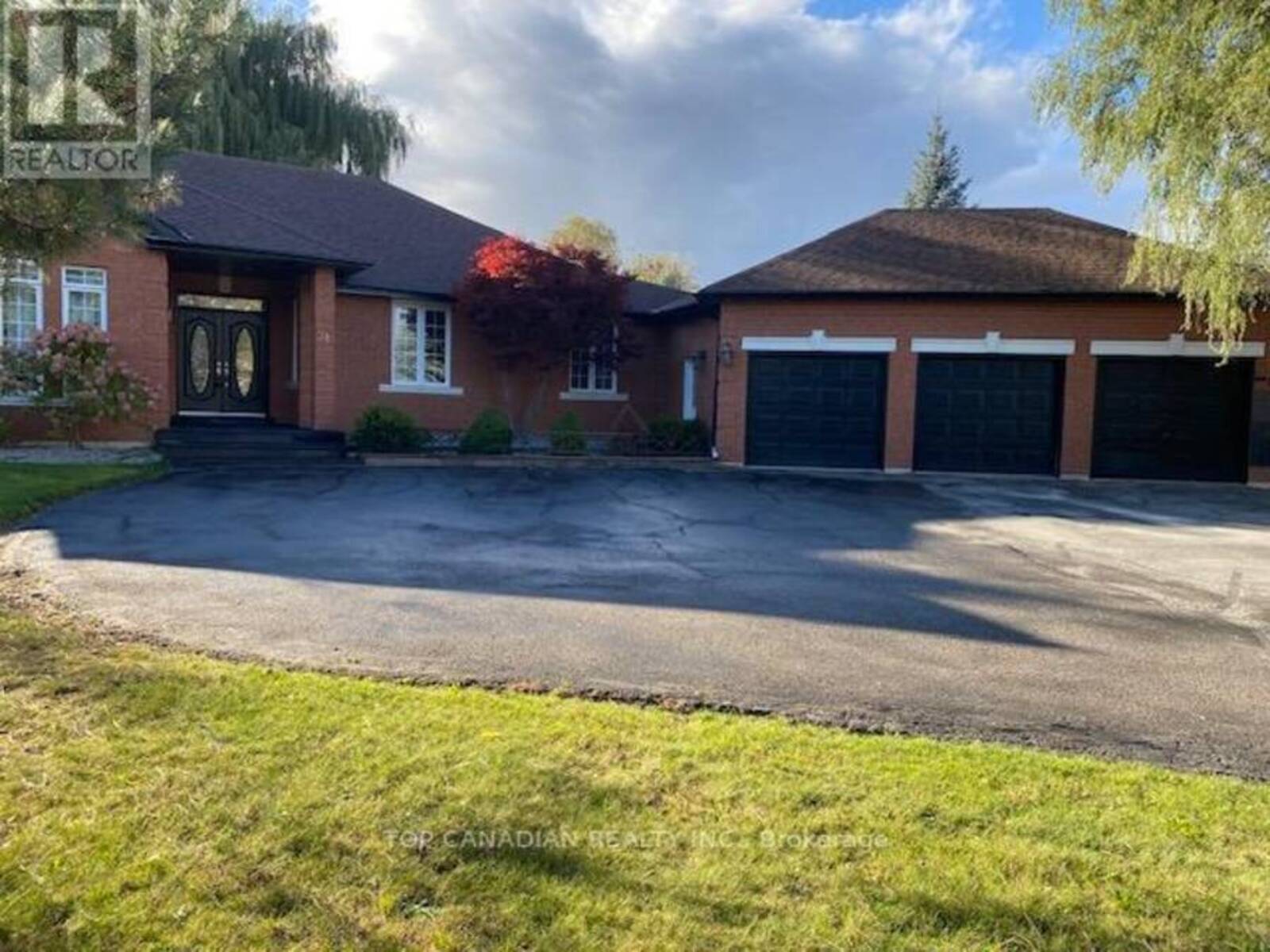 31 GOLFVIEW BOULEVARD, Bradford West Gwillimbury, Ontario L3Z 2A6